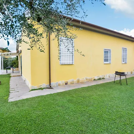 Cozy In With House A Panoramic View Capezzano Pianore